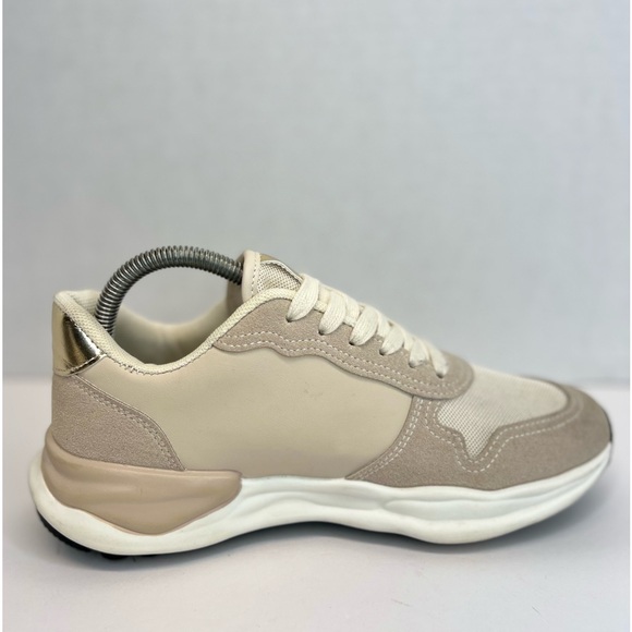 Vintage Havana Run Sneaker Nude/Glitter Women’s Size 8M - Picture 6 of 16